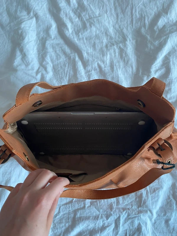 Vintage High quality genuine leather large studded Handbag