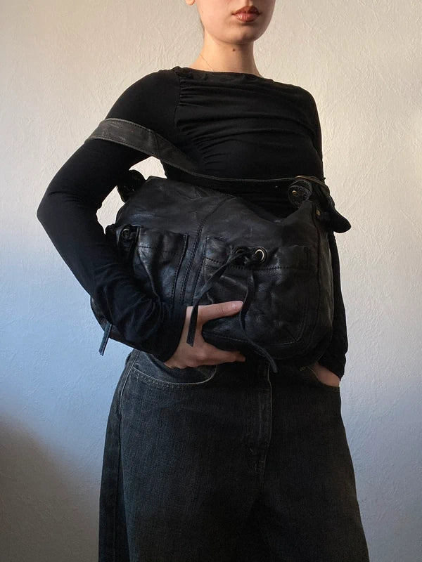 Vintage genuine leather iconic handbag
