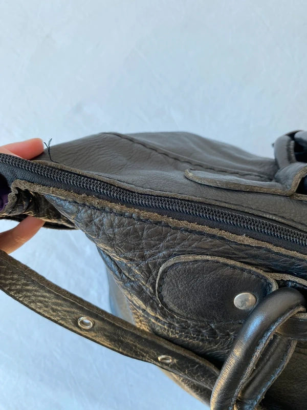 Vintage Genuine Leather Crossbody Shoulder Bag – Archive Avantgarde Japan Stockholm Style  Description: