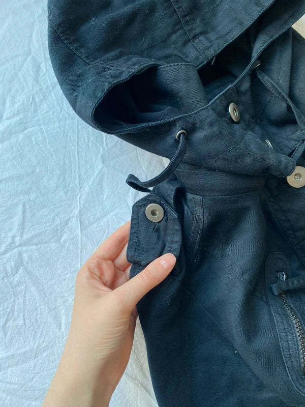 Vintage short light hooded buttoned jacket