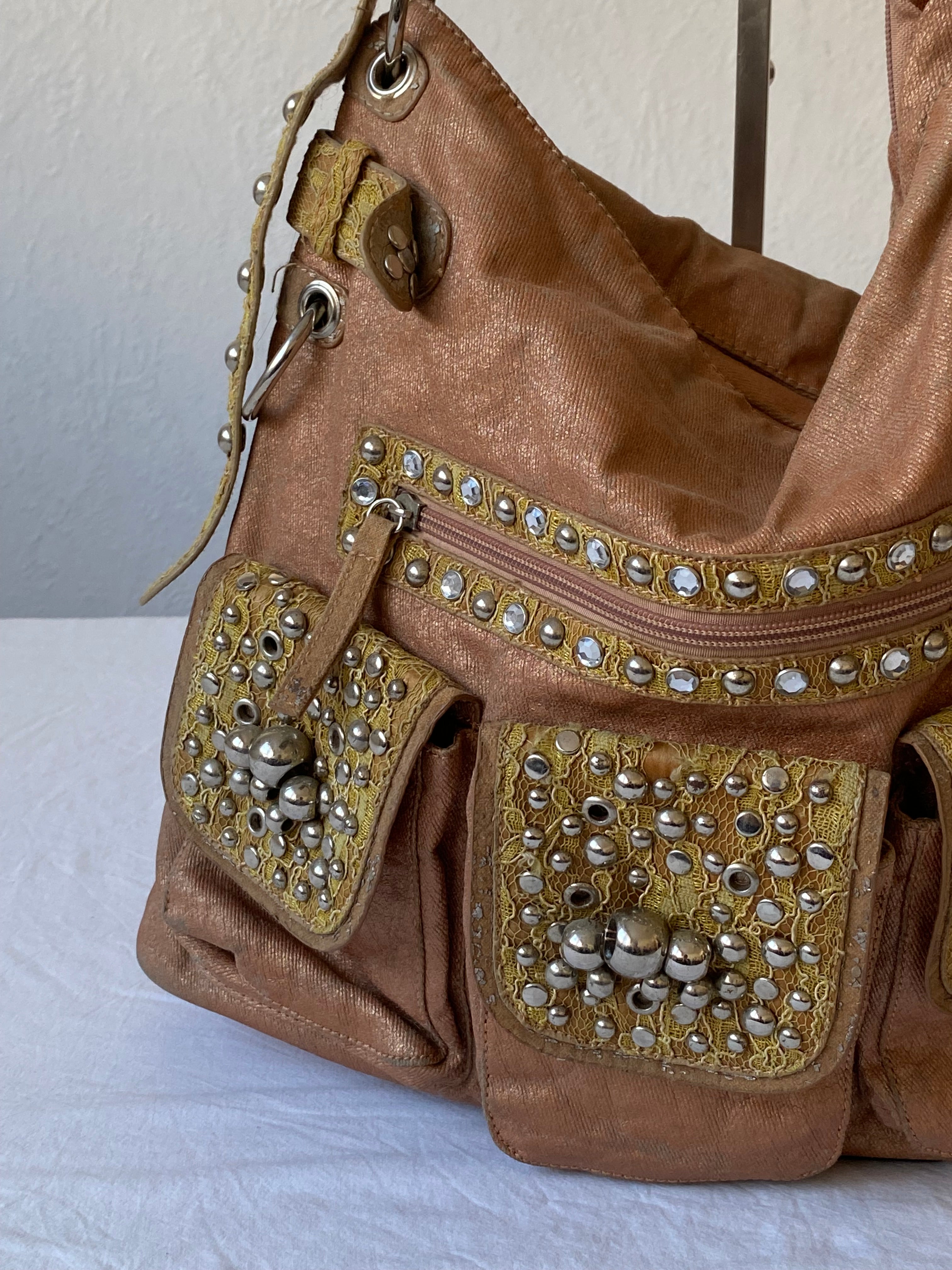 Vintage studded hobo shoulderbag spacey okay condition y2k drama queen
